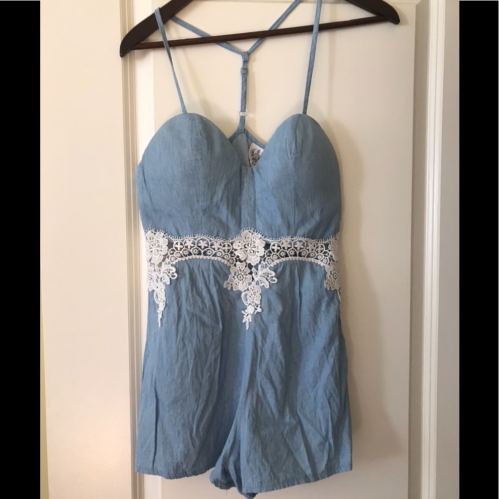 Denim & Lace Romper Size Small 💙